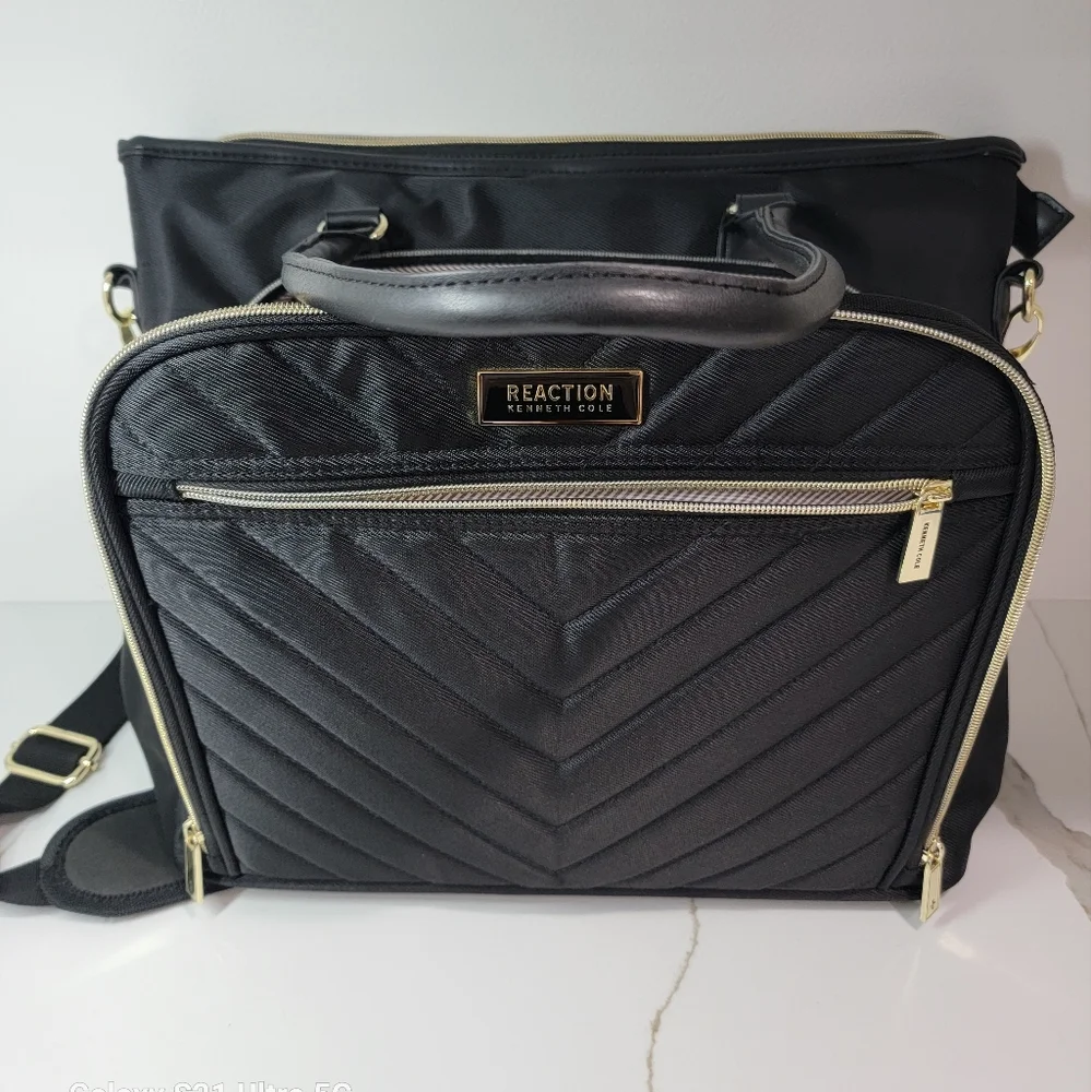 Kenneth Cole Reaction Chelsea Messenger Bag - Picture 3 of 9